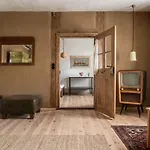 Landhauswolfsruh - Historischer Dreiseitenhof In Brandenburg - Sauna - Familie-freunde-retreat