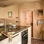 Villa Landhauswolfsruh - Historischer Dreiseitenhof In Brandenburg - Sauna - Familie-freunde-retreat