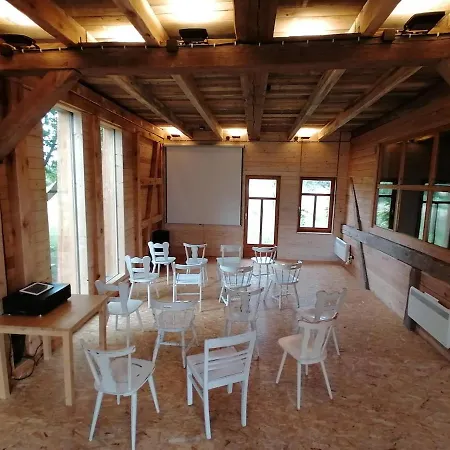 Landhauswolfsruh - Historischer Dreiseitenhof In Brandenburg - Sauna - Familie-freunde-retreat Grosswoltersdorf