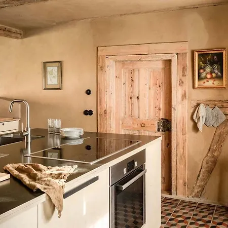 Villa Landhauswolfsruh - Historischer Dreiseitenhof In Brandenburg - Sauna - Familie-freunde-retreat