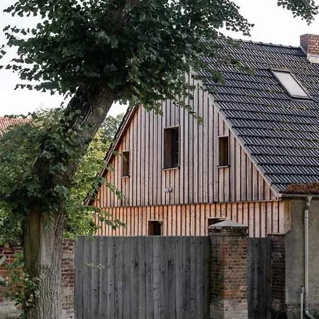 Vila Landhauswolfsruh - Historischer Dreiseitenhof In Brandenburg - Sauna - Familie-freunde-retreat