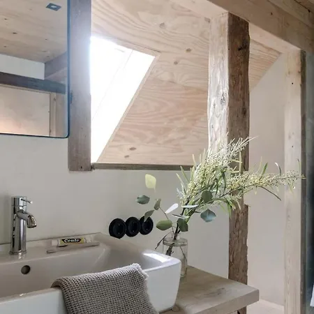 Landhauswolfsruh - Historischer Dreiseitenhof In Brandenburg - Sauna - Familie-freunde-retreat *