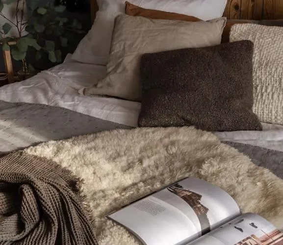 Landhauswolfsruh - Historischer Dreiseitenhof In Brandenburg - Sauna - Familie-freunde-retreat *