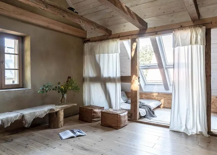 Landhauswolfsruh - Historischer Dreiseitenhof In Brandenburg - Sauna - Familie-freunde-retreat *