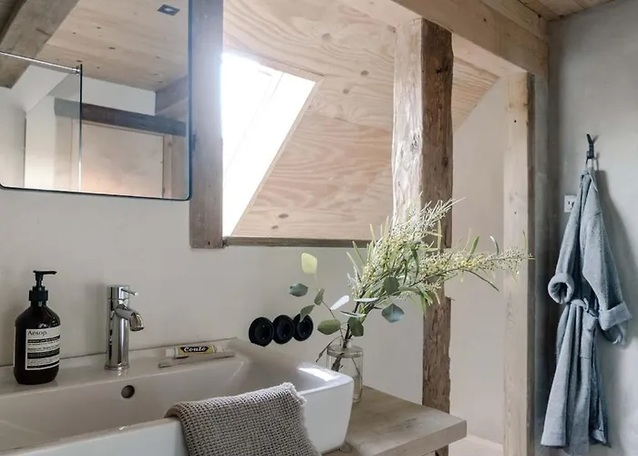 Landhauswolfsruh - Historischer Dreiseitenhof In Brandenburg - Sauna - Familie-freunde-retreat *