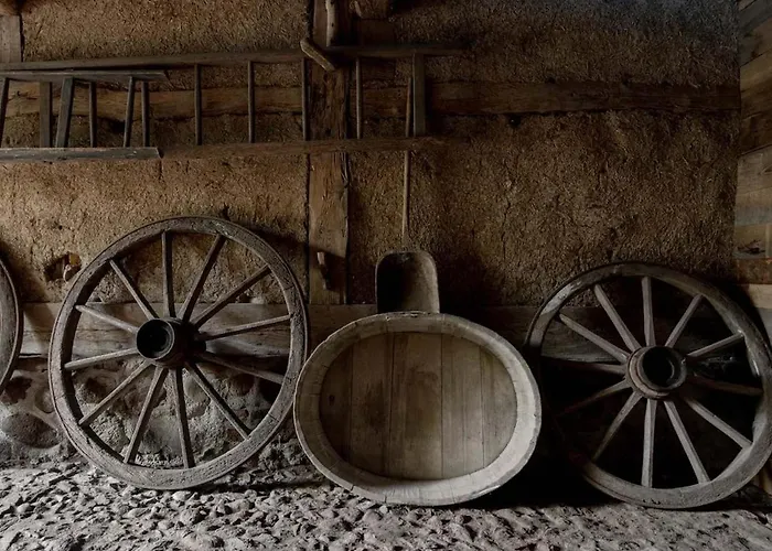 Villa Landhauswolfsruh - Historischer Dreiseitenhof In Brandenburg - Sauna - Familie-freunde-retreat